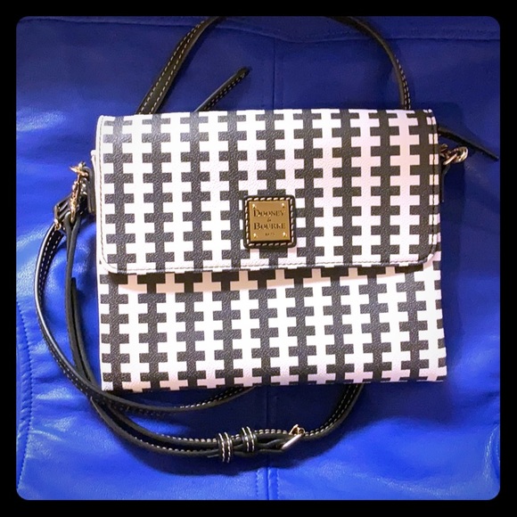Black & White small Dooney & Burke crossbody